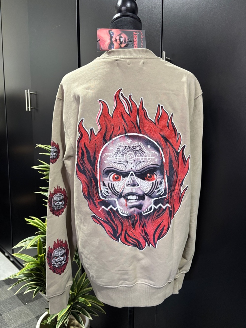 Chucky Pullover Sweatshirt,logo back,front,sleeve,fleece lined,velvet back logo